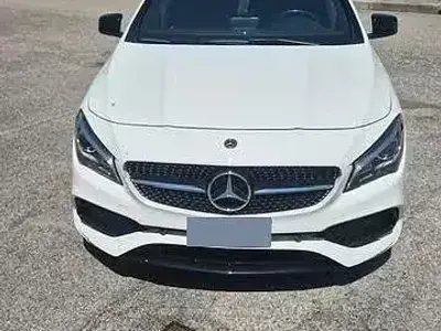Usata Mercedes CLA200 136 CV (100 kW) 2019 Bianco Coupé