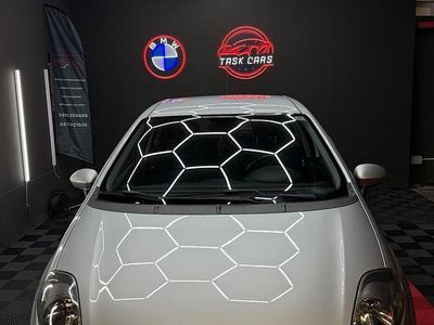 Argento Usata 2015 Fiat Punto Street Berlina | 4250 € (Buon prezzo)