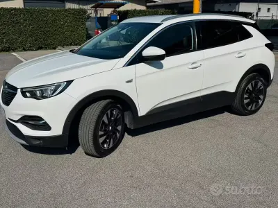Usata Opel Grandland X 130 CV (95 kW) 2019 Bianco SUV