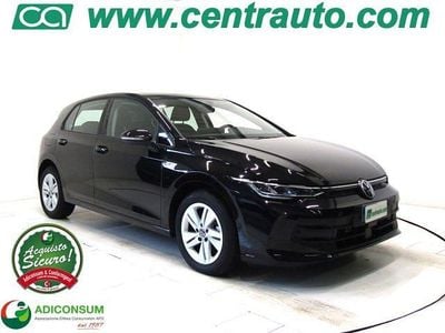 Usata VW Golf VIII Life 116 CV (85 kW) 2025 Nero Berlina