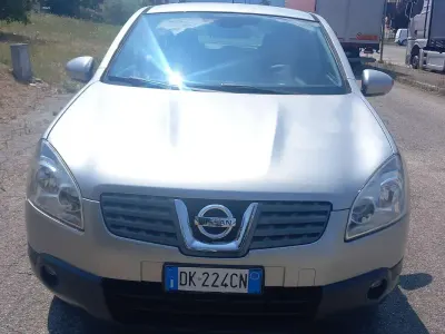 Usata Nissan Qashqai 95 CV (69 kW) 2007 Argento SUV