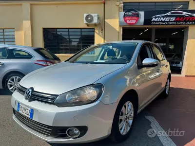Usata VW Golf VII Highline 105 CV (77 kW) 2012 Grigio Berlina