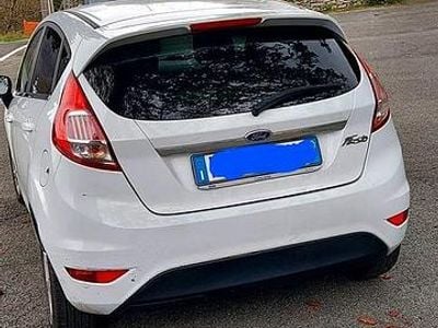 Usata Ford Fiesta Titanium 80 CV (58 kW) 2016 Bianco Berlina
