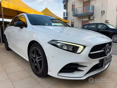 Usado Mercedes A180 Premium 116 CV (85 kW) 2020 Blanco Berlina