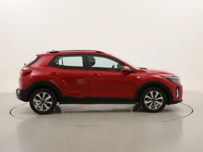 Usata Kia Stonic Urban 100 CV (73 kW) 2023 Rossorosso SUV