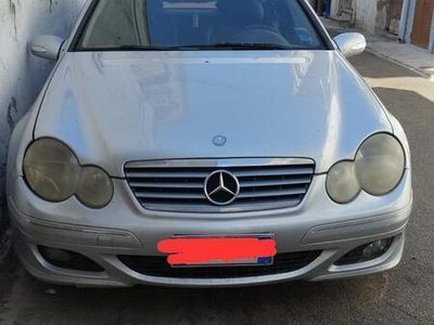 Mercedes C200