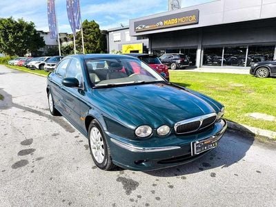Usata Jaguar X-type Luxury 196 CV (144 kW) 2009 Verde Berlina