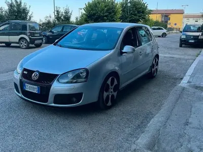 Usata VW Golf IV GTI 200 CV (147 kW) 2005 Grigio Berlina