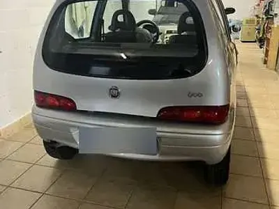 Usata Fiat 600 Anniversary 54 CV (39 kW) 2008 Utilitaria