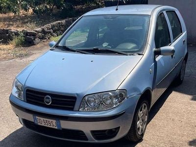 Blu/azzurro Usata 2006 Fiat Punto Active Berlina | 3900 € (Molto cara)