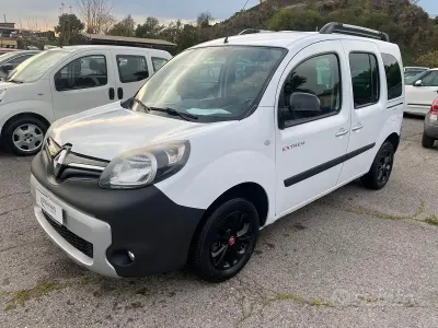 Usata Renault Kangoo LIMITED 90 CV (66 kW) 2018 Bianco Monovolume