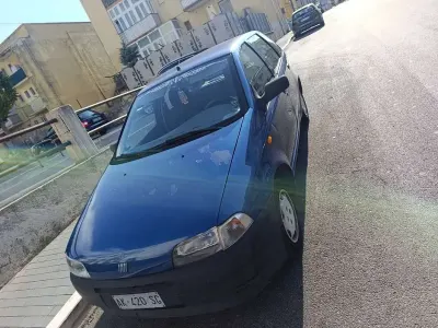 Usata Fiat Punto S 54 CV (39 kW) 1997 Blu/azzurro Berlina