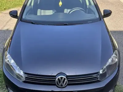 Usata VW Golf VI Trendline 102 CV (75 kW) 2010 Utilitaria