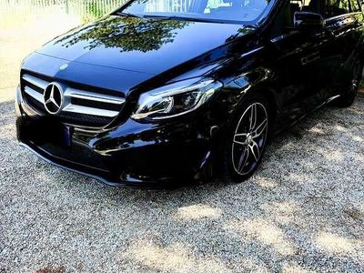Usata Mercedes B200 Premium 136 CV (100 kW) 2017 Monovolume