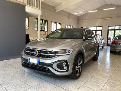 Usata VW T-Roc R-line 150 CV (110 kW) 2022 Grigio SUV