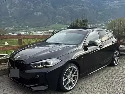Usata BMW M135 M Sport 320 CV (235 kW) 2021 Nero Utilitaria