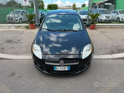 Usata Fiat Bravo 120 CV (88 kW) 2011 Nero Utilitaria