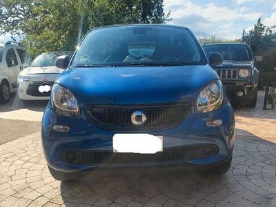 Usata Smart ForFour Superpassion 71 CV (52 kW) 2019 Blu/azzurro Utilitaria