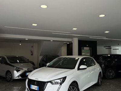 Usata Peugeot 208 Allure 102 CV (75 kW) 2021 Bianco Utilitaria