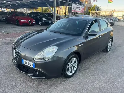 Usata Alfa Romeo Giulietta Distinctive 105 CV (77 kW) 2010 Grigio Utilitaria