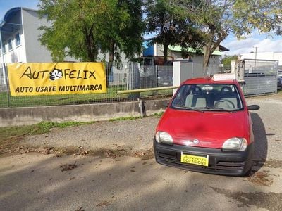Usata Fiat 600 54 CV (39 kW) 2009 Rosso Utilitaria