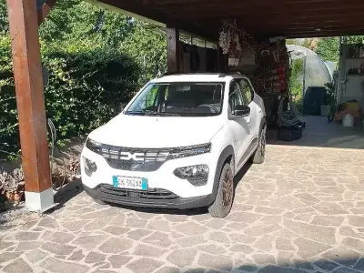 Usata Dacia Spring 18 kW (25 CV) 2023 Bianco Utilitaria