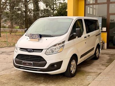 Usata Ford Tourneo 105 CV (77 kW) 2017 Bianco Monovolume