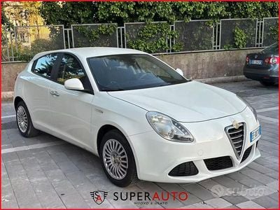Usata Alfa Romeo Giulietta Exclusive 105 CV (77 kW) 2012 Bianco Utilitaria