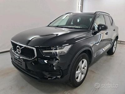 Usata Volvo XC40 Momentum 129 CV (94 kW) 2021 Nero SUV