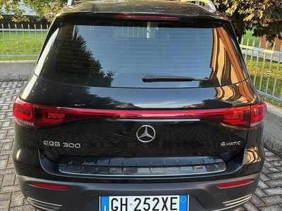 Usata Mercedes EQB300 167 kW (228 CV) 2022 Nero SUV