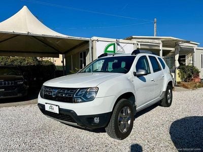 Usata Dacia Duster 105 CV (77 kW) 2015 Bianco SUV