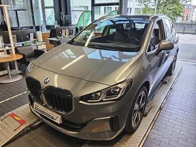 Usado BMW 218 Efficient Dynamics 150 HP (110 kW) 2022 Cinzento Carrinha