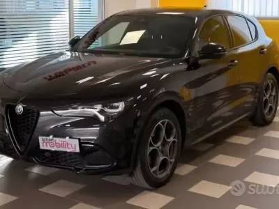 Usata Alfa Romeo Stelvio Sprint 209 CV (153 kW) 2023 Nero SUV