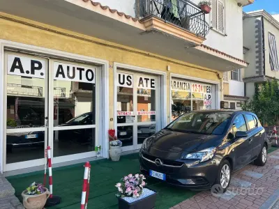 Usata Opel Corsa Cosmo 75 CV (55 kW) 2016 Grigio Utilitaria