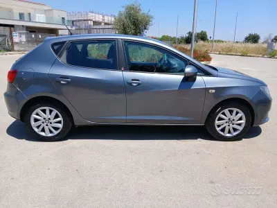 Usata Seat Ibiza 90 CV (66 kW) 2017 Grigio Berlina