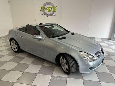 Usata Mercedes SLK200 163 CV (119 kW) 2007 Grigio Cabrio