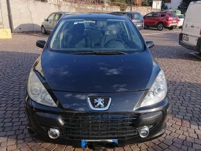 Usata Peugeot 307 109 CV (80 kW) 2006 Nero Berlina