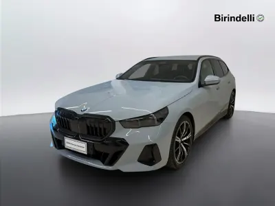 Usata BMW 520 Comfort Edition 197 CV (144 kW) 2024 Brooklyn grey metallic Station wagon