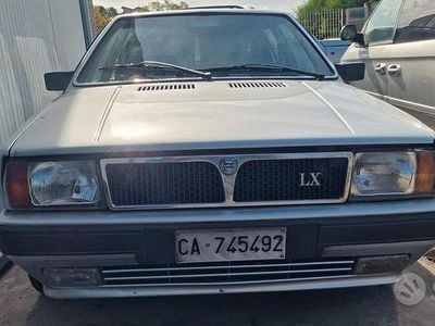 Usata Lancia Delta 85 CV (62 kW) 1982 Utilitaria