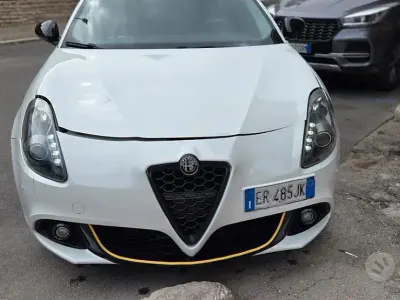Usata Alfa Romeo Giulietta 105 CV (77 kW) 2013 Bianco Utilitaria