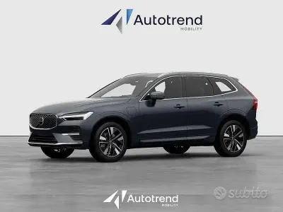 Nuova Volvo XC60 Plus 350 CV (257 kW) 2025 Blu SUV