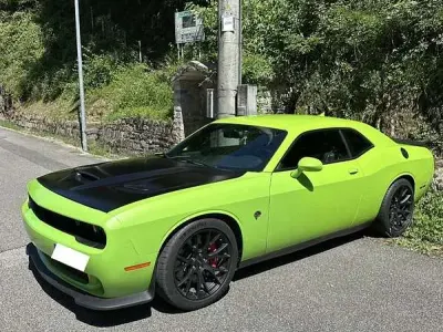 Usata Dodge Challenger 245 CV (180 kW) 2015 Verde Coupé