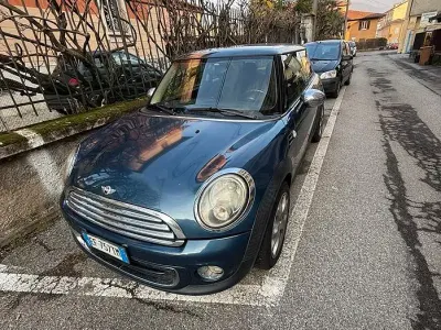 Usata Mini Cooper 75 CV (55 kW) 2011 Utilitaria