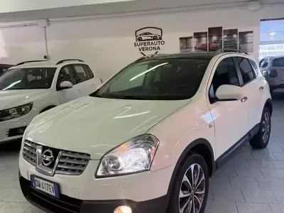 Usata Nissan Qashqai Tekna 150 CV (110 kW) 2009 Bianco SUV