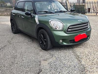 Usata Mini Cooper D Countryman 111 CV (81 kW) 2016 Verde SUV