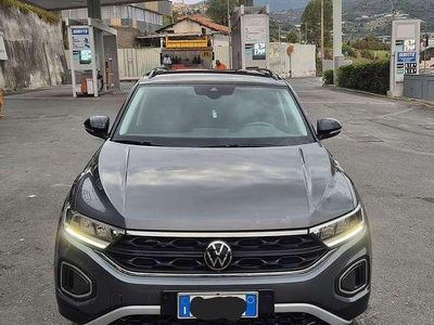 Usata VW T-Roc Life 116 CV (85 kW) 2023 Grigio SUV