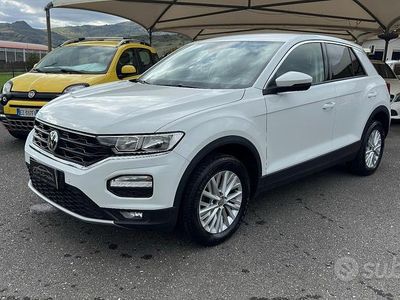 Usata VW T-Roc Business 116 CV (85 kW) 2019 Bianco SUV
