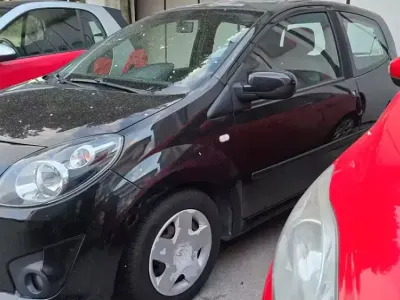 Usata Renault Twingo Dynamique 75 CV (55 kW) 2011 Nero Utilitaria