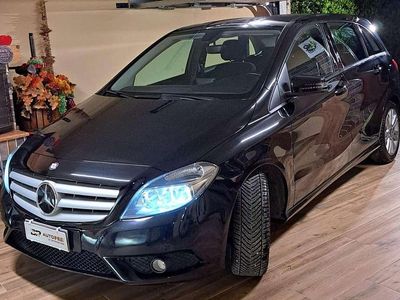 Usata Mercedes B180 Premium 109 CV (80 kW) 2014 Nero Monovolume