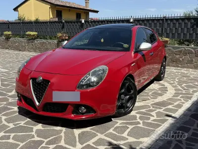 Usata Alfa Romeo Giulietta 150 CV (110 kW) 2014 Rosso Utilitaria